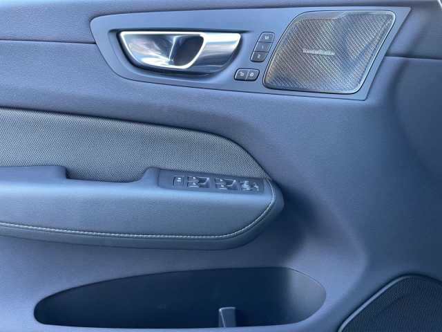 Volvo XC60 AWD Plus T8