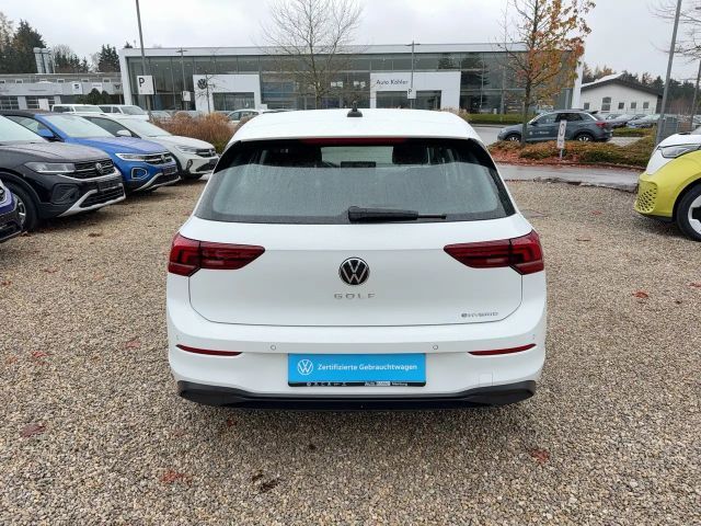 Volkswagen Golf Life eHybrid