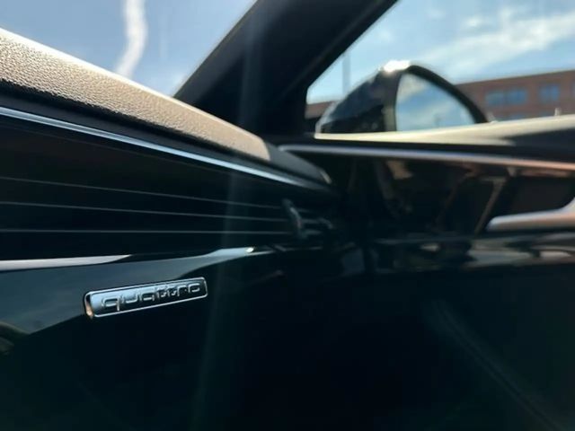 Audi S4 Avant Quattro