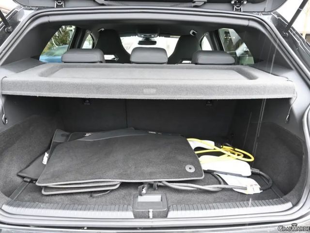 Cupra Born HUD LED PDC Kamera ACC