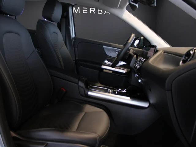 Mercedes-Benz GLA 200 Progressive