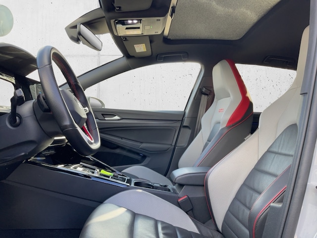 Volkswagen Golf 2.0 TSI Golf VIII