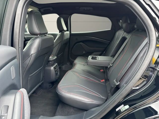 Ford Mustang Mach-E AWD