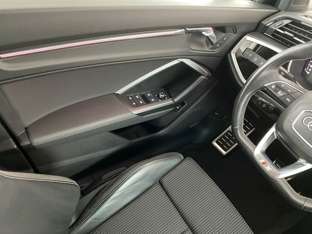 Audi Q3 35 TDI S-Tronic