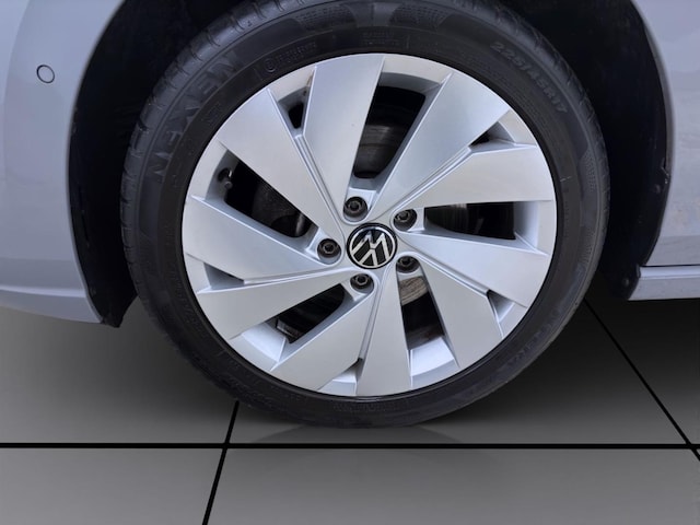 Volkswagen Golf 1.5 eTSI DSG Style Variant