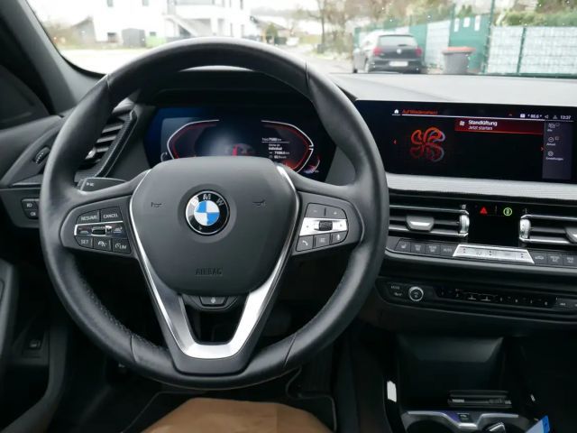 BMW 118 118d Sport Line