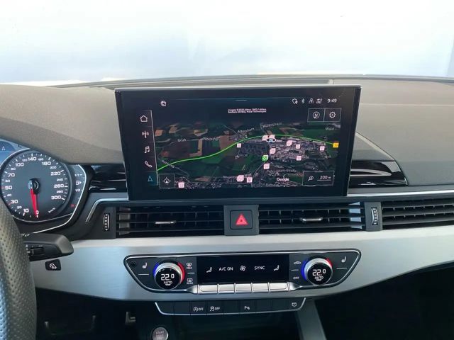 Audi A4 35 TFSI S-Line Sedan