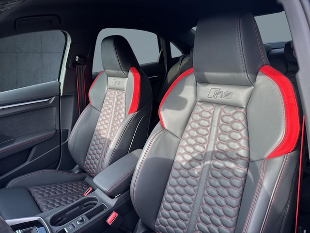 Audi RS3 Quattro S-Tronic Sedan