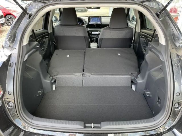 Toyota Yaris Hatchback Hybride VVT-i