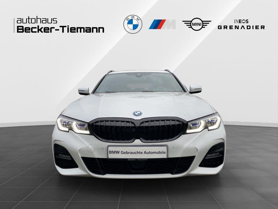 BMW 330 330e Touring xDrive