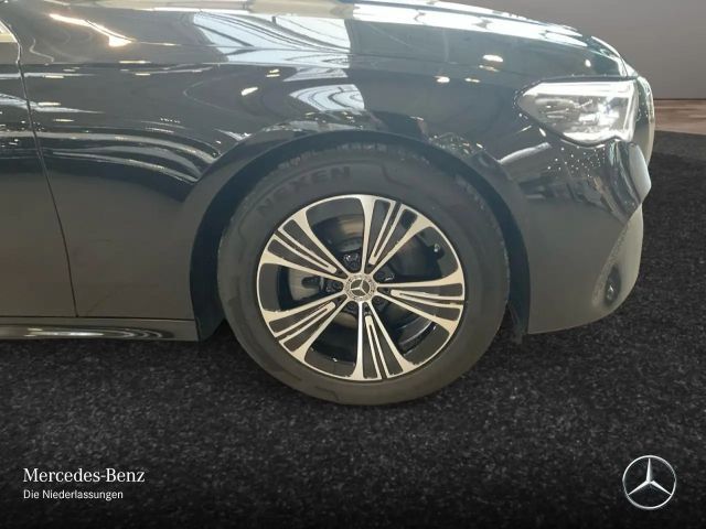 Mercedes-Benz E 200 AVANTGARDE Estate