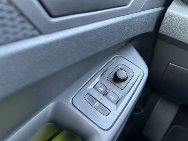 Volkswagen Caddy 5-Sitzer Motor: 2,0 l TDI EU6 SCR 75 kW Getriebe: 6-Gang-Sch