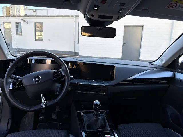 Opel Astra Business Edition Sports Tourer