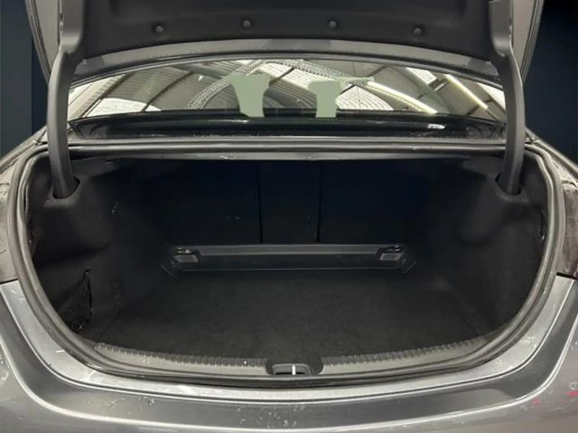 Mercedes-Benz C 180 AMG Line