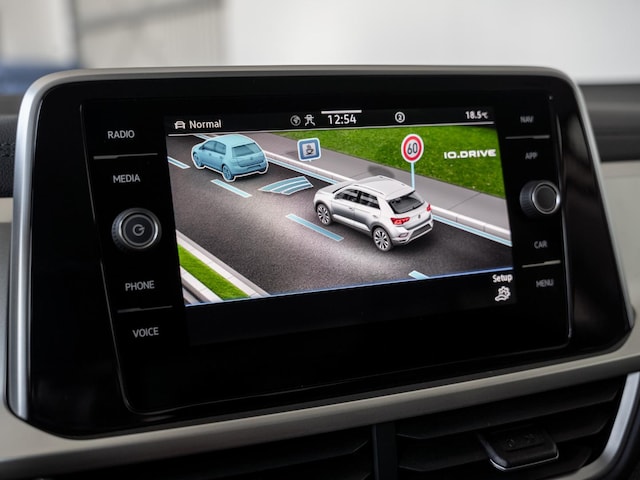 Volkswagen T-Roc 1.0 l TSI ACC FLA KlimaA Navi SHZ LM