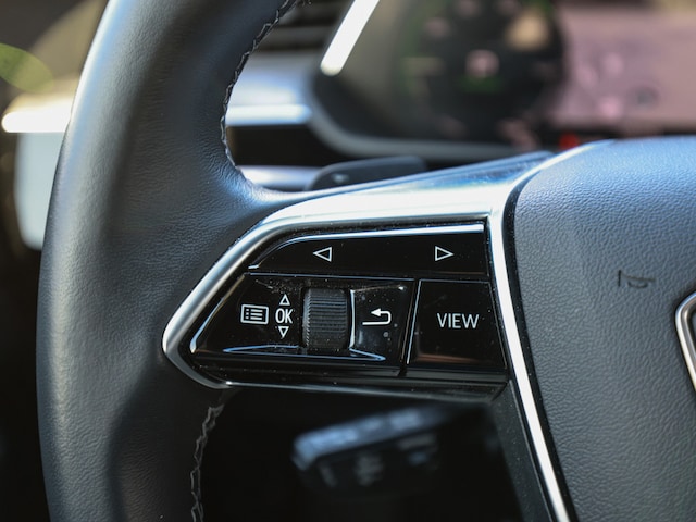 Audi Q8 e-tron 50 Quattro S-Line Sportback