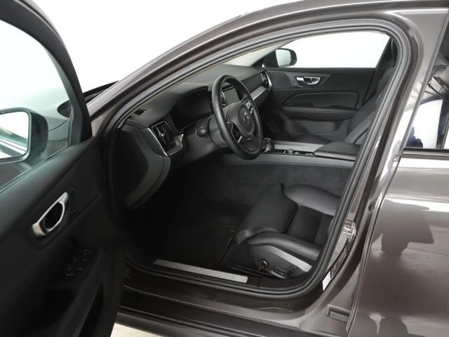 Volvo V60 Cross Country AWD Plus