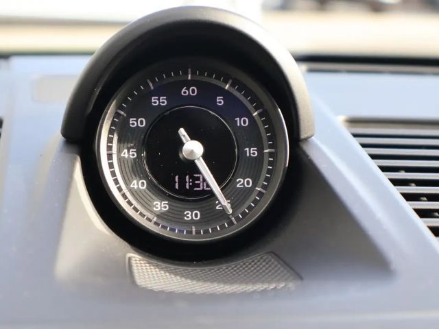 Porsche 992 Cabrio Carrera GTS