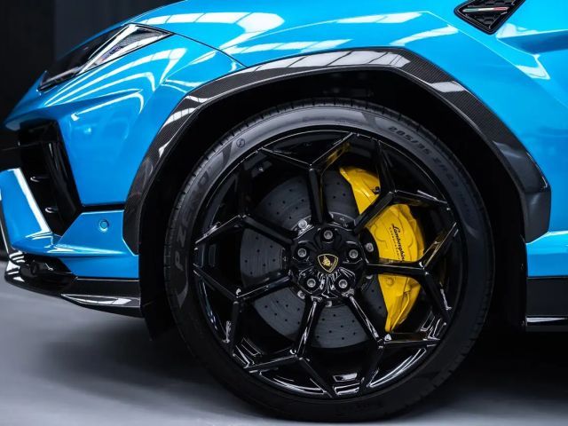 Lamborghini Urus Performante