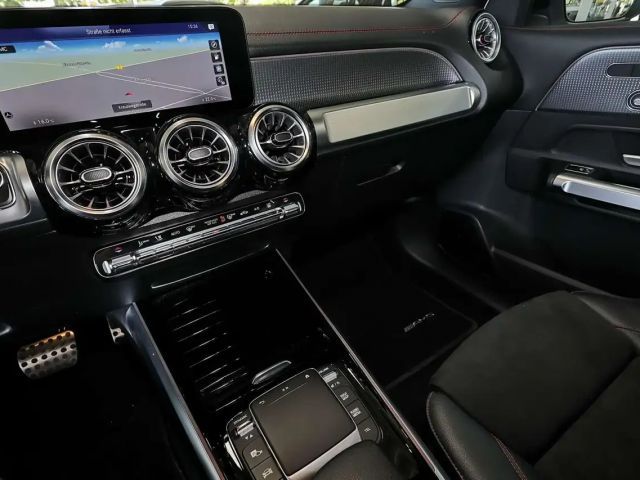 Mercedes-Benz EQB 300 4MATIC AMG Line