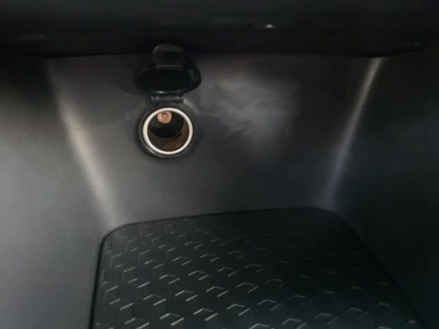 Toyota Yaris Hatchback Hybride Team D