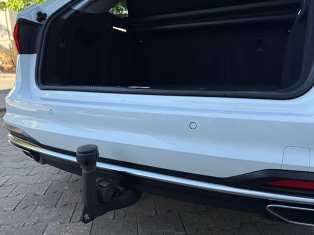 Audi A4 35 TFSI Avant S-Tronic