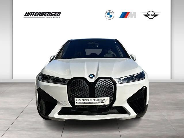 BMW iX xDrive40