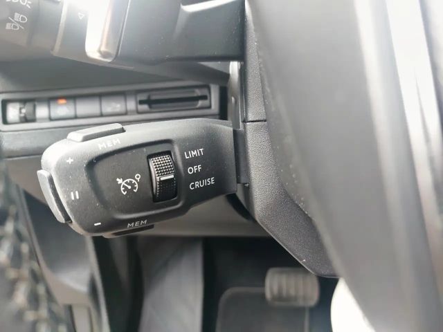 Peugeot 3008 Allure Pack EAT8 HDi