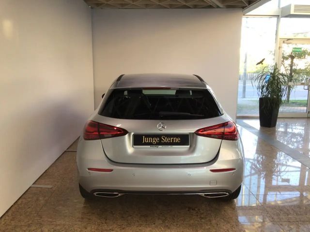 Mercedes-Benz A 200 Progressive