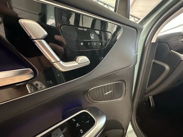 Mercedes-Benz GLC 300 4MATIC AMG Line