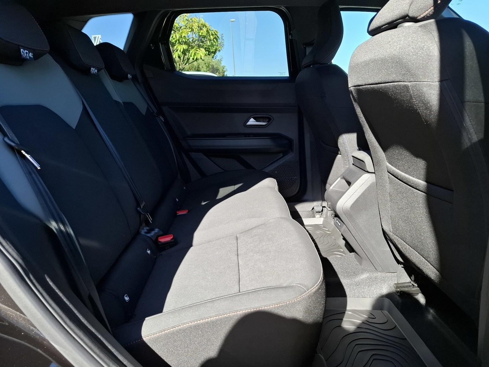 Dacia Duster Extreme Hybrid 140