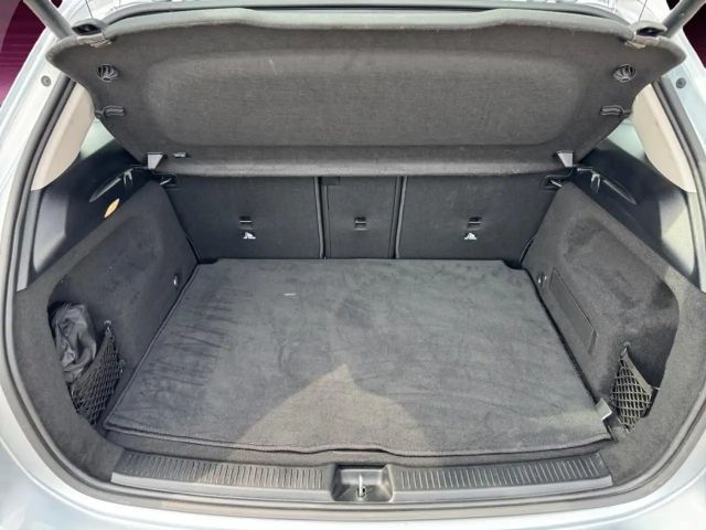 Mercedes-Benz B 180 Progressive