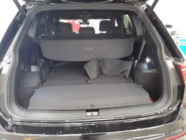 Volkswagen Tiguan Allspace R-Line Style