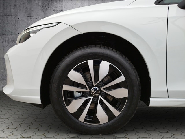 Volkswagen Golf 1.5 eTSI DSG Golf VIII