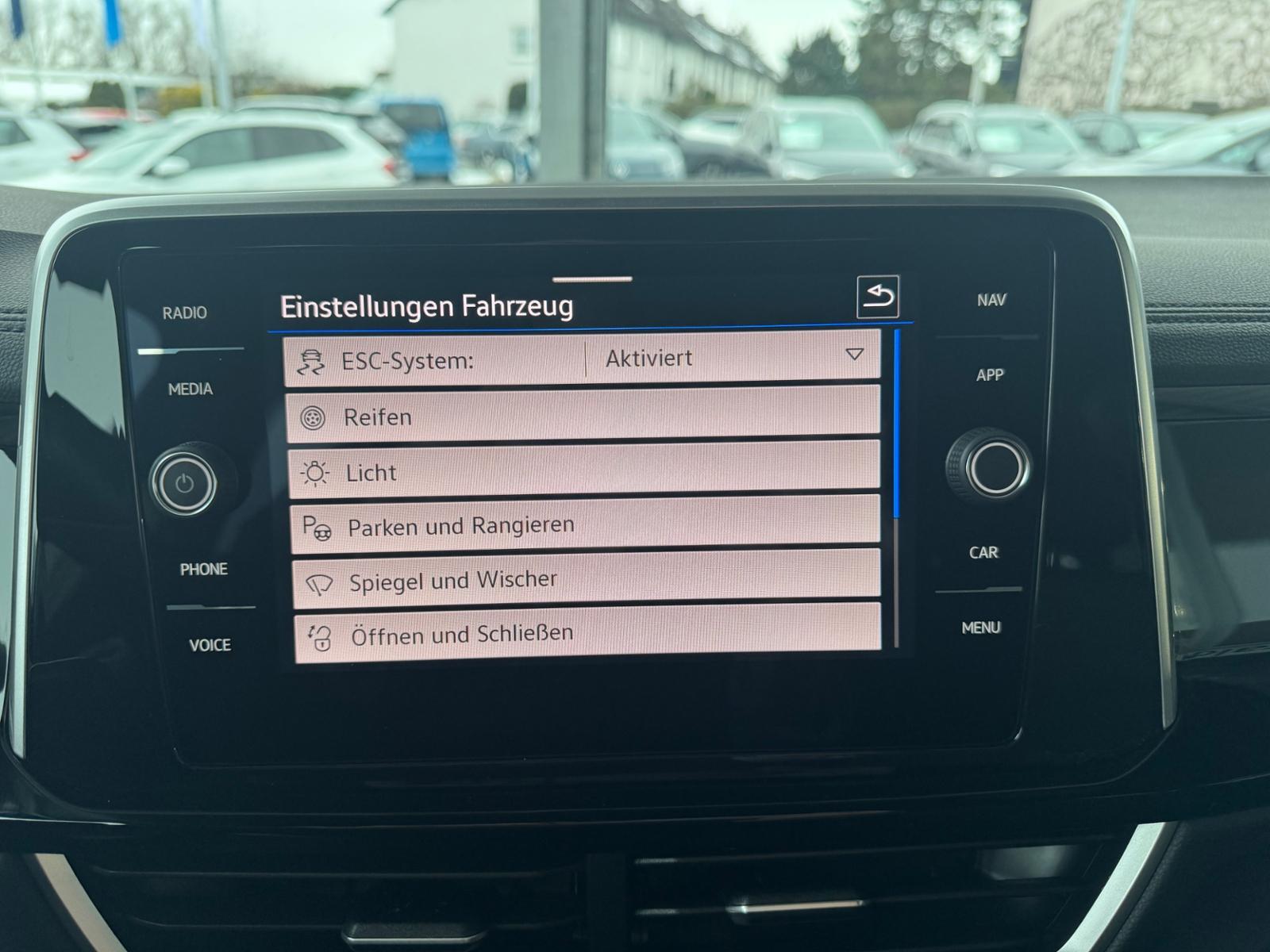 Volkswagen T-Roc 1.5 TSI DSG R-Line