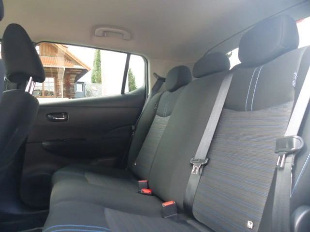 Nissan Leaf Leaf10