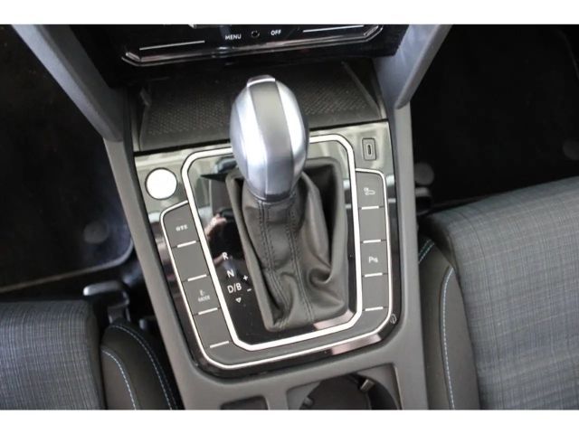 Volkswagen Passat GTE Variant