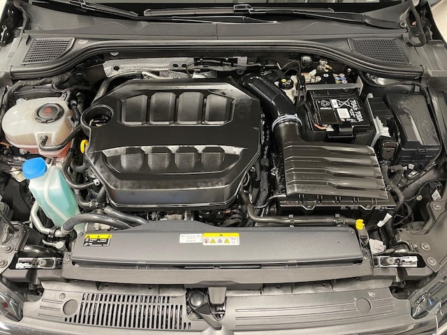 Volkswagen Golf 2.0 TSI Golf VIII