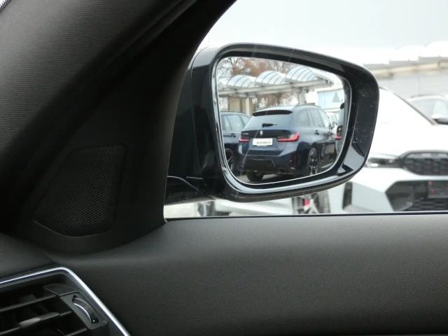 BMW 320 320d M-Sport Sedan xDrive