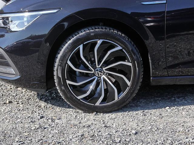 Volkswagen Golf 1.5 eTSI DSG Golf VIII Style
