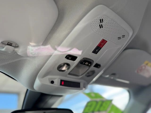 Peugeot E-2008 Active Pack