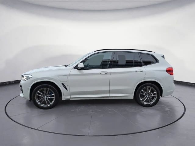 BMW X3 xDrive30e
