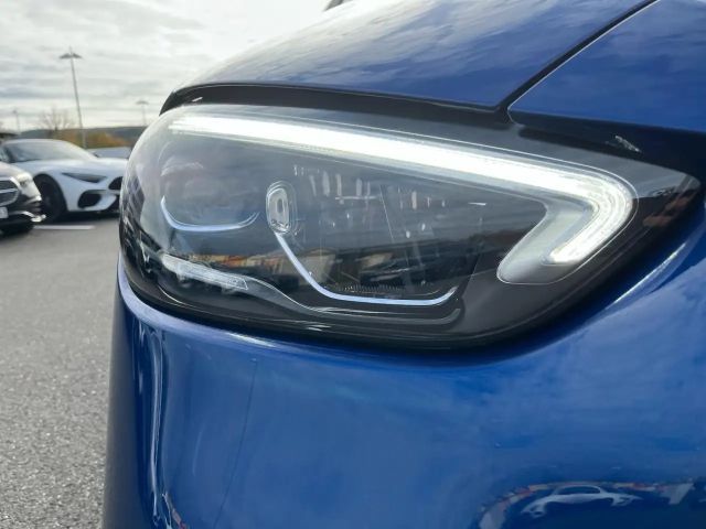 Mercedes-Benz C 180 AMG Line Sedan