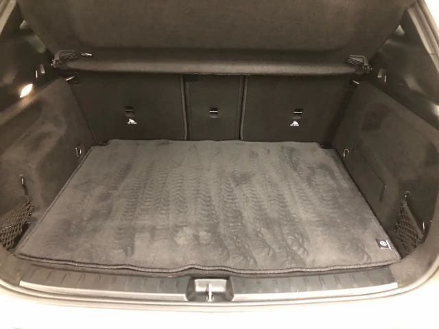 Mercedes-Benz GLA 200 4MATIC GLA 200 d