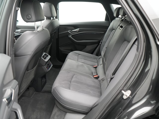 Audi Q8 e-tron 50 Quattro S-Line