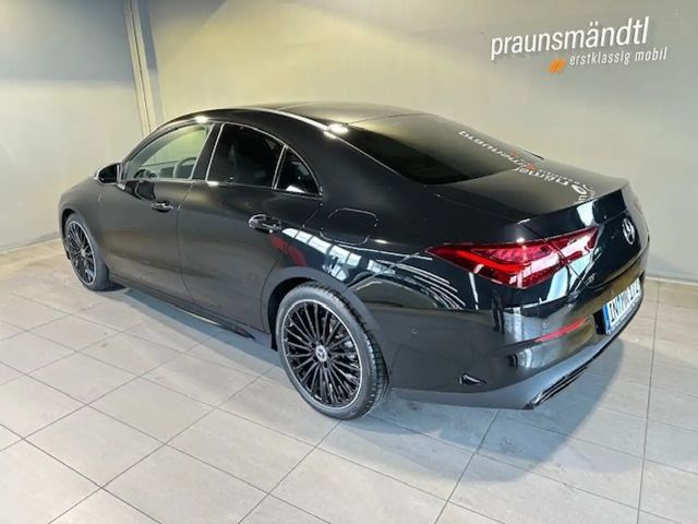 Mercedes-Benz CLA 200 AMG Line Coupé