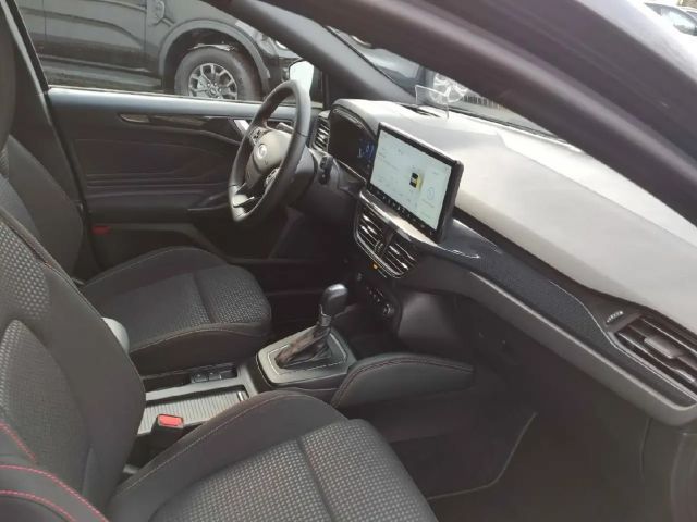 Ford Focus ST Line Wagon