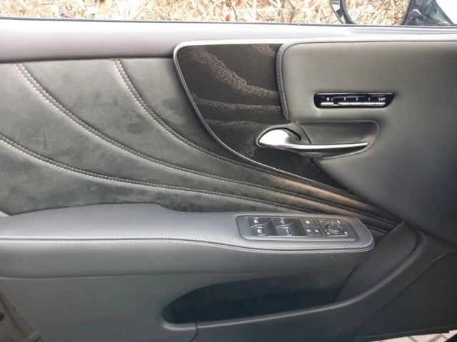 Lexus LS-Serie 4x4 Executive Line