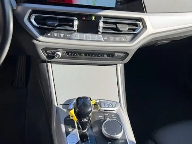 BMW 320 320e Advantage pakket