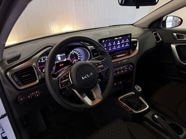 Kia Ceed GDi Play Titan